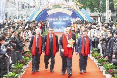 科技之星闪烁红毯 中国创制阔步向前